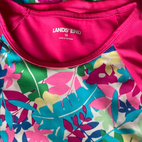 Girls Rash Guard Set - Picture 3 of 10